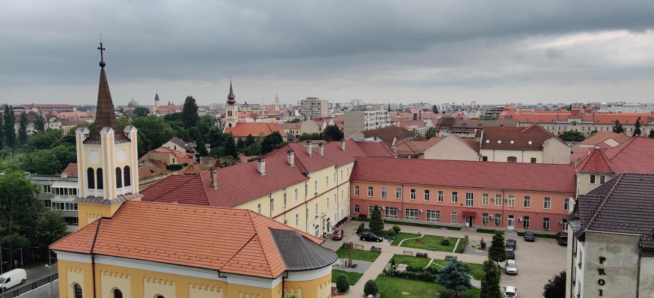 Over The City Oradea Εξωτερικό φωτογραφία